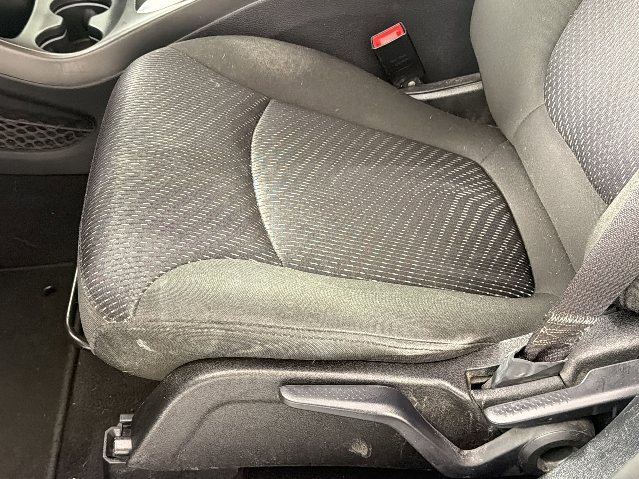 Used 2019 Dodge Journey SE FWD image 14