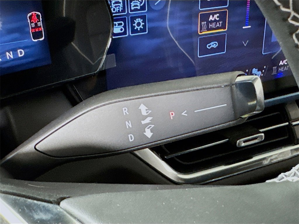 New 2025 Chevrolet Equinox EV LT w/ Convenience Package II image 11