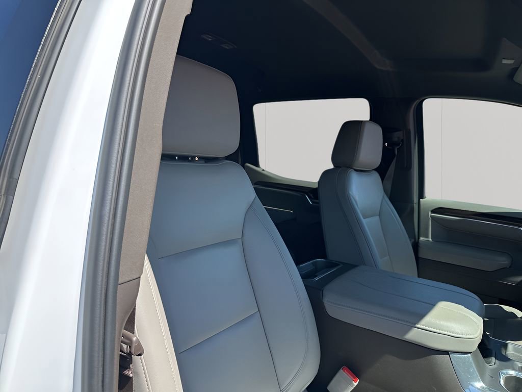 Used 2025 Chevrolet Silverado 1500 LT Trail Boss w/ Convenience Package II image 15