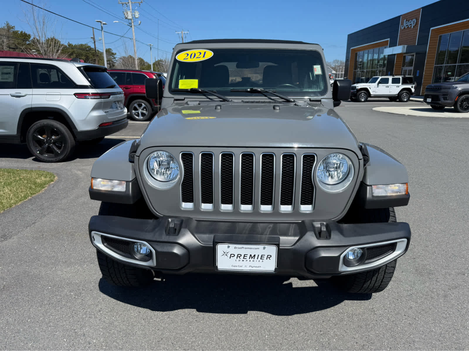 Used 2021 Jeep Wrangler Unlimited Sahara w/ Cold Weather Group image 4