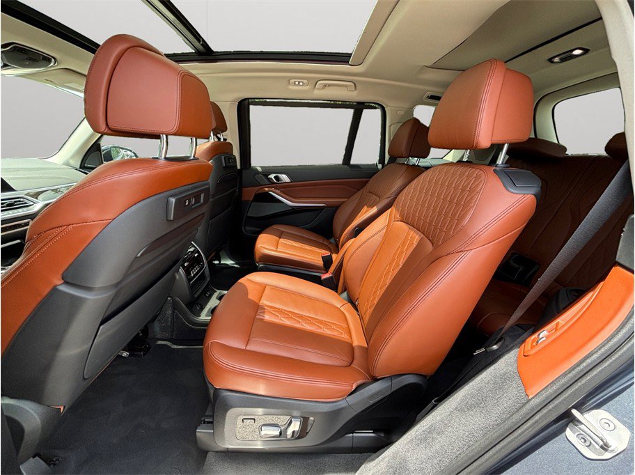 Used 2019 BMW X7 xDrive50i w/ Premium Package AWD/4WD image 43
