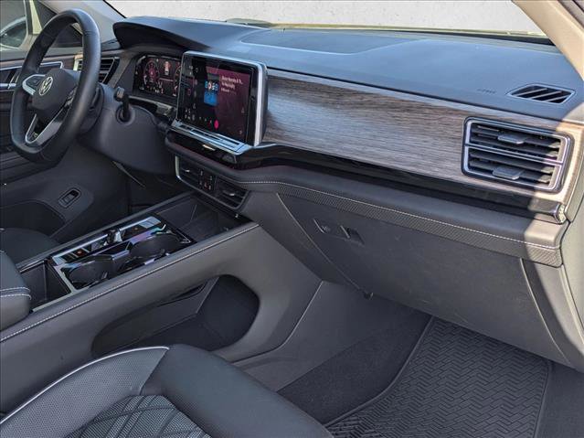 Used 2025 Volkswagen Atlas SEL Premium R-Line image 24