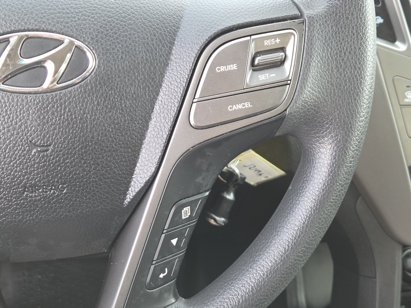 Used 2017 Hyundai Santa Fe Sport AWD/4WD image 4