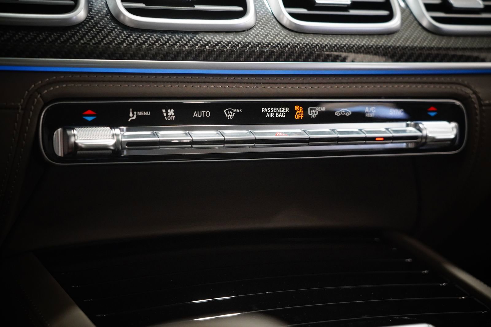 New 2026 Mercedes-Benz GLS 63 AMG 4MATIC image 32