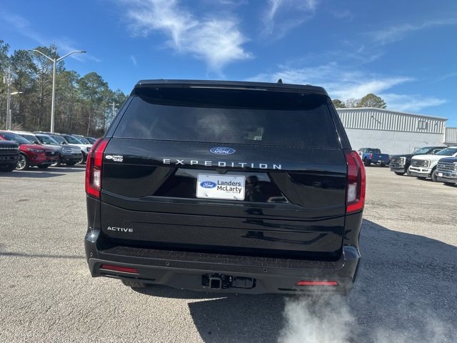 New 2025 Ford Expedition Active image 4