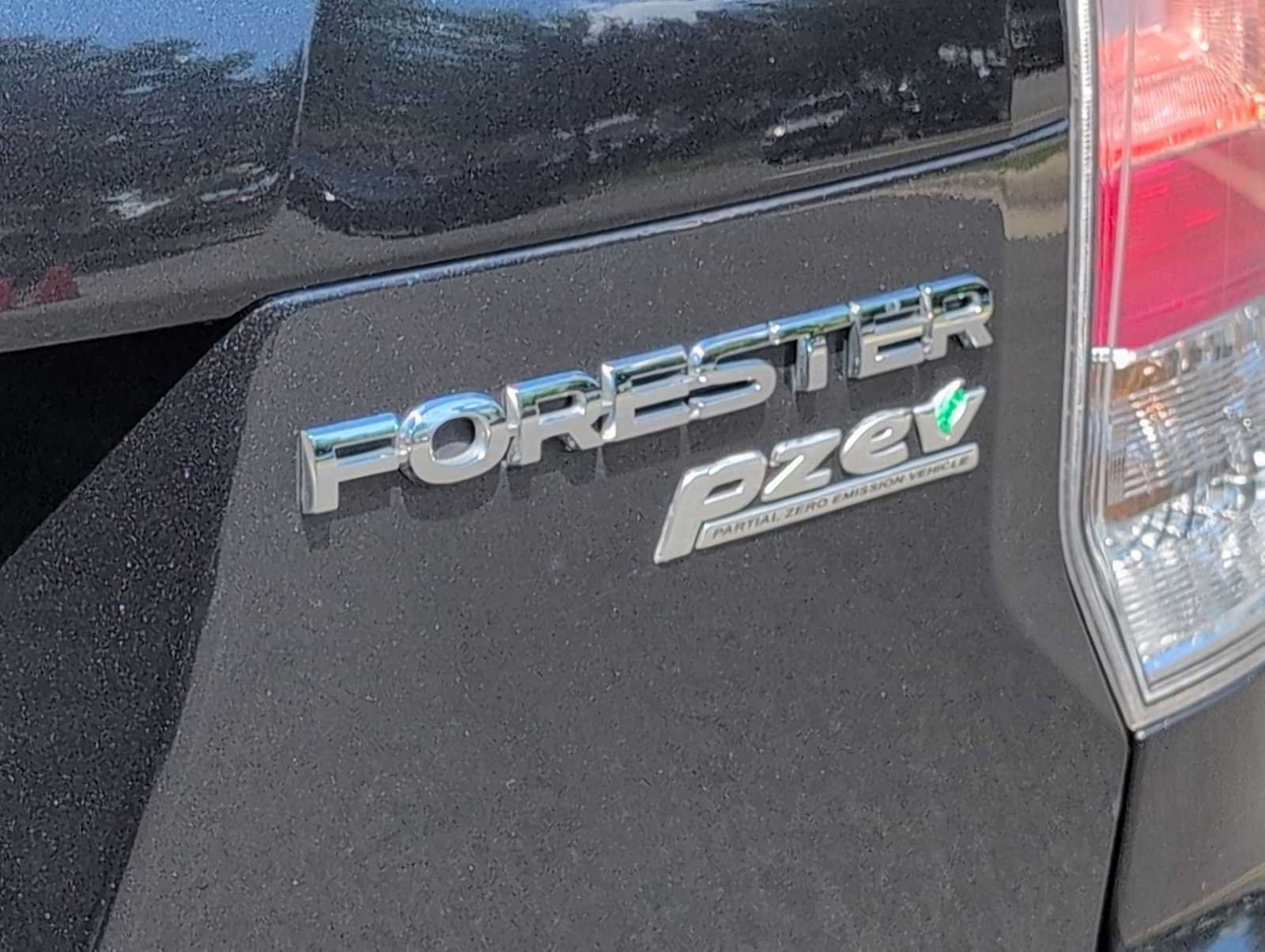 Used 2017 Subaru Forester 2.5i Limited AWD/4WD image 13