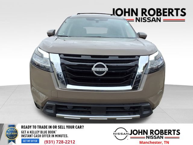 Used 2024 Nissan Pathfinder Platinum w/ Cargo Package image 14