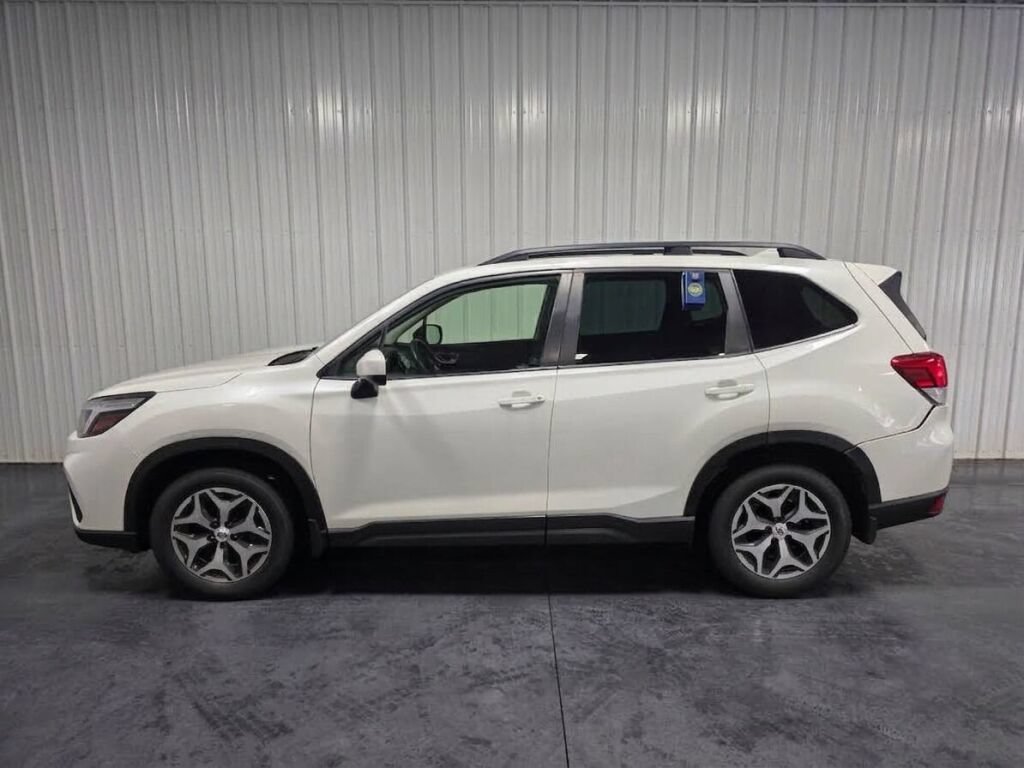 Used 2021 Subaru Forester Premium w/ Popular Package #1 AWD/4WD image 4