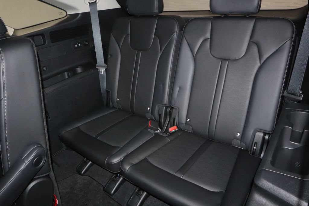Used 2025 Kia Sorento SX AWD/4WD image 22