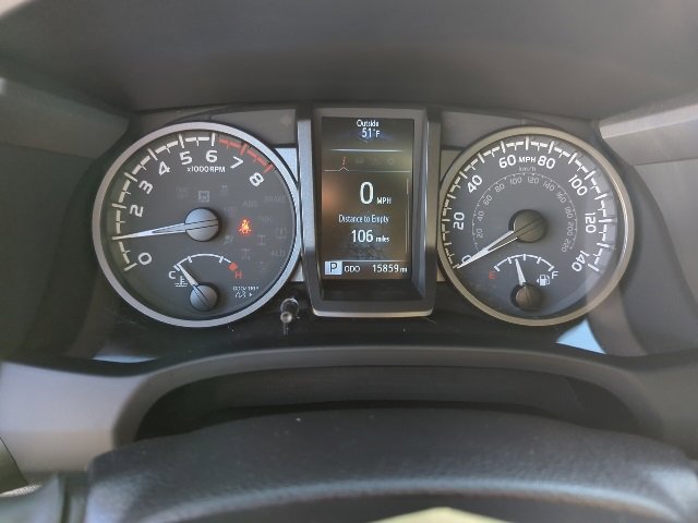 Used 2023 Toyota Tacoma TRD Off-Road image 10