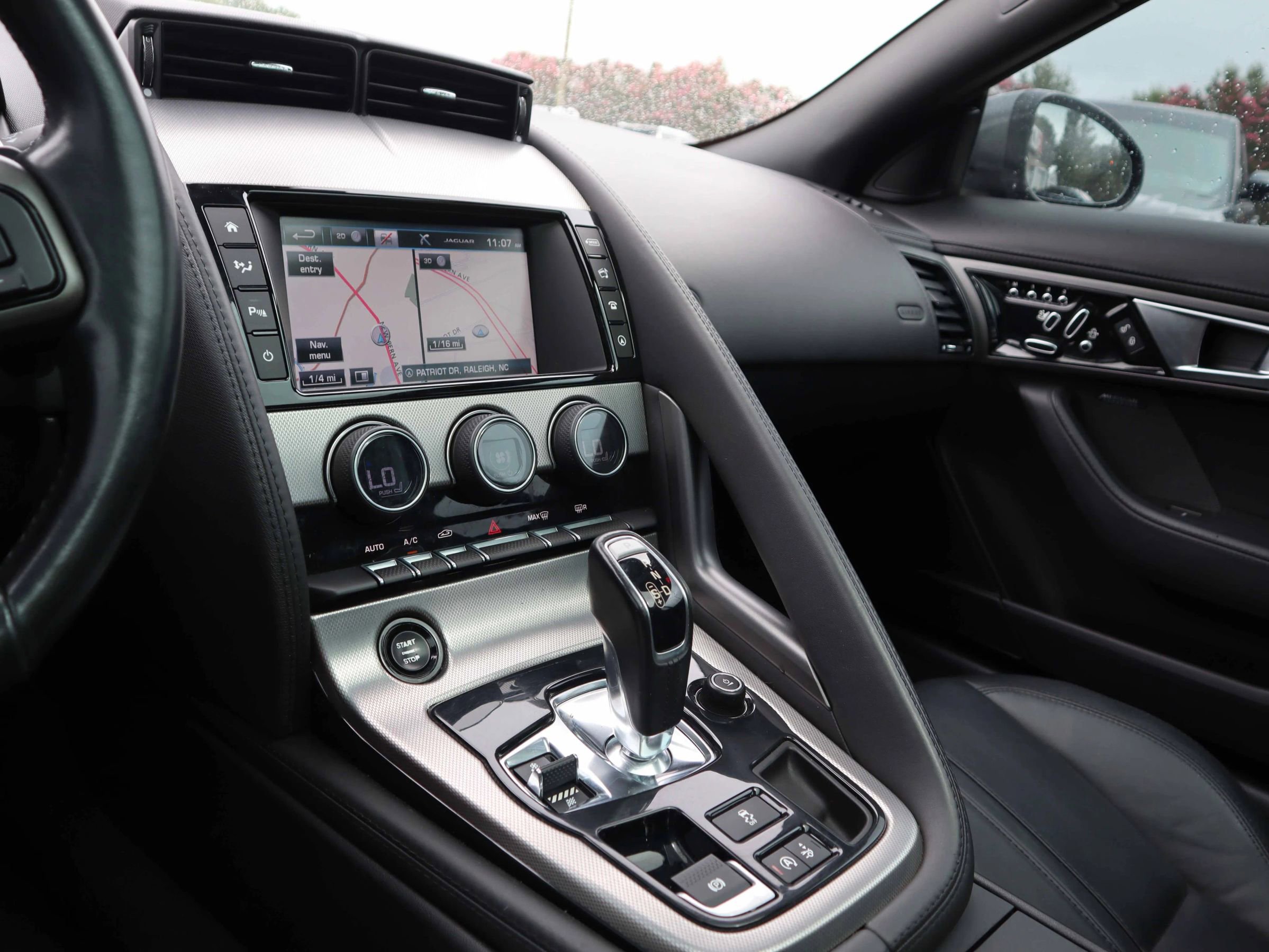 Used 2016 Jaguar F-TYPE Coupe image 16