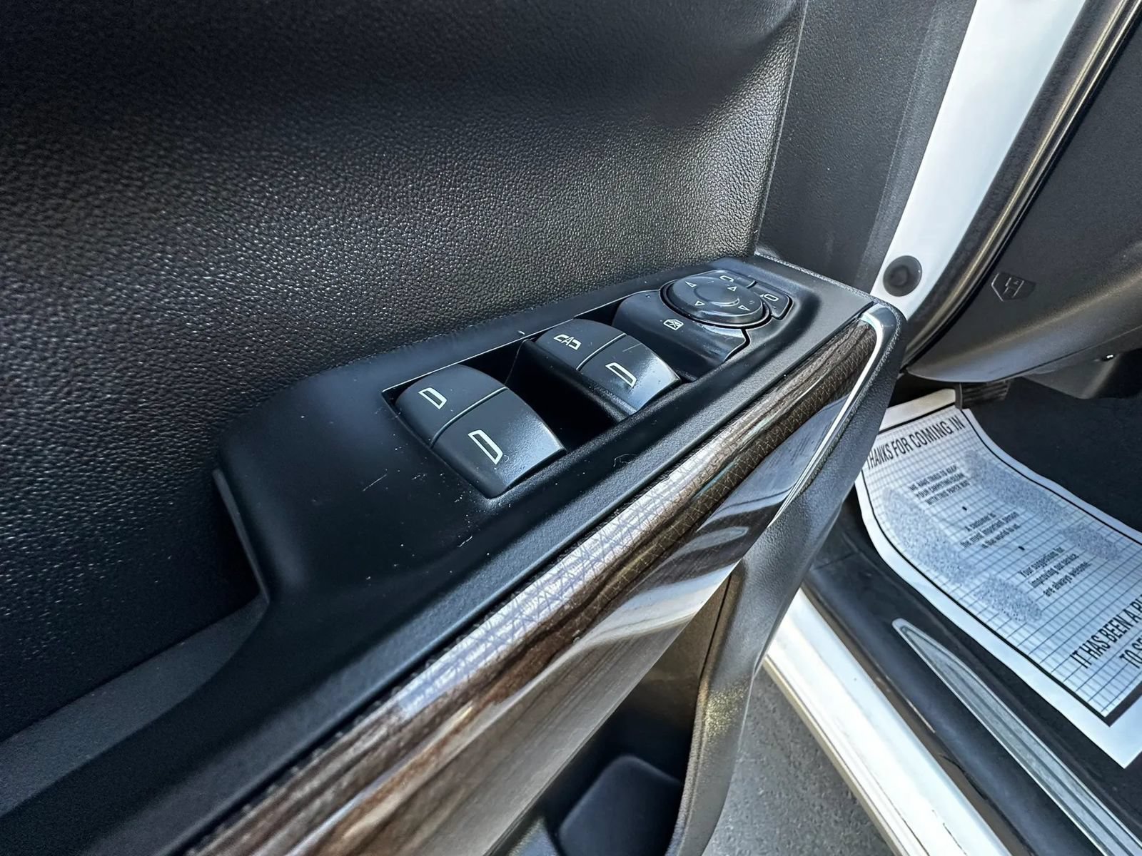 Used 2021 Chevrolet Silverado 1500 LT AWD/4WD image 15