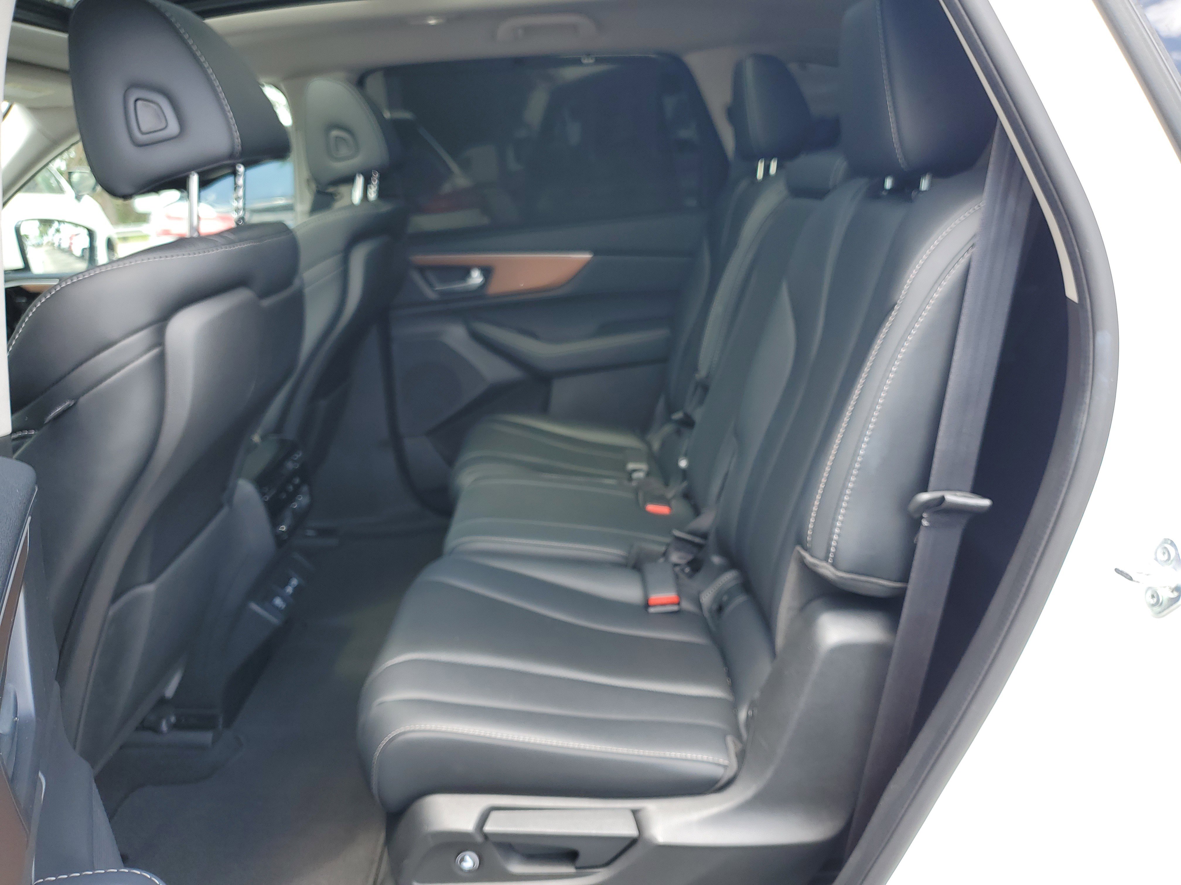 Used 2022 Acura MDX FWD w/ Technology Package image 10