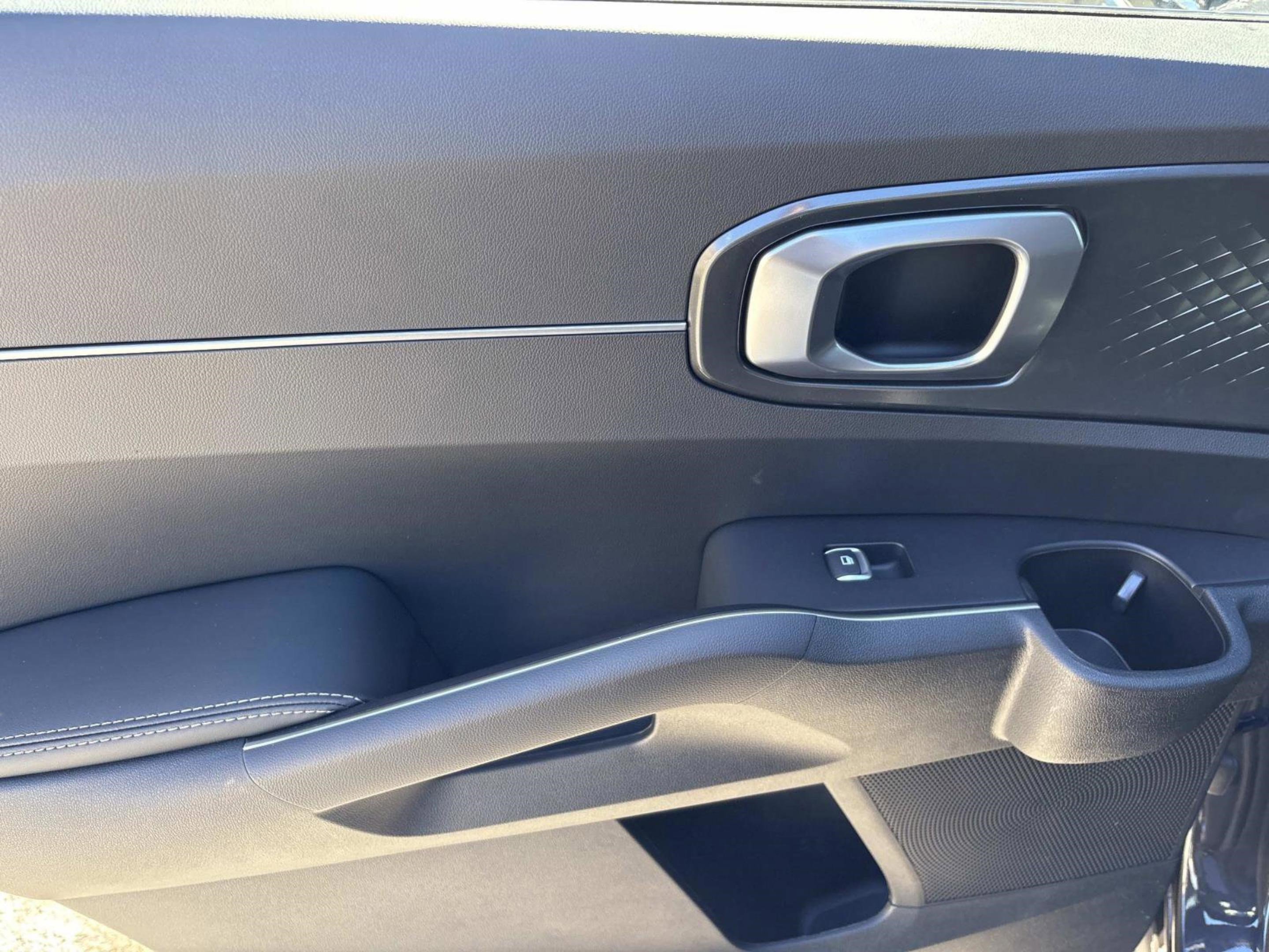 New 2026 Kia Sorento LX image 18