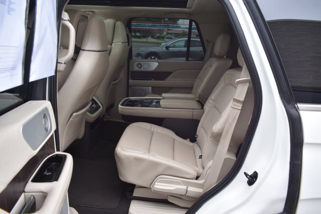 Used 2020 Lincoln Navigator Reserve w/ Luxury Package AWD/4WD image 42