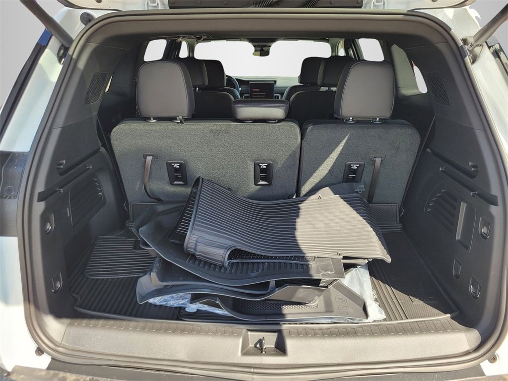 New 2026 GMC Acadia Elevation w/ Super Cruise Package image 7