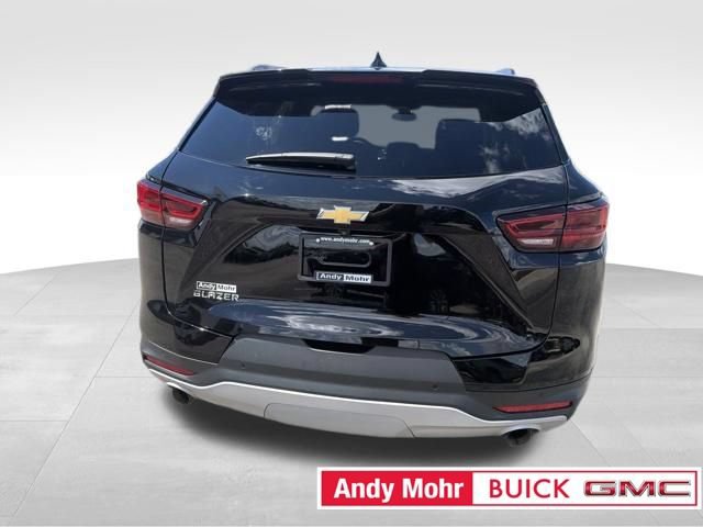 Used 2024 Chevrolet Blazer LT w/ Convenience Package FWD image 10