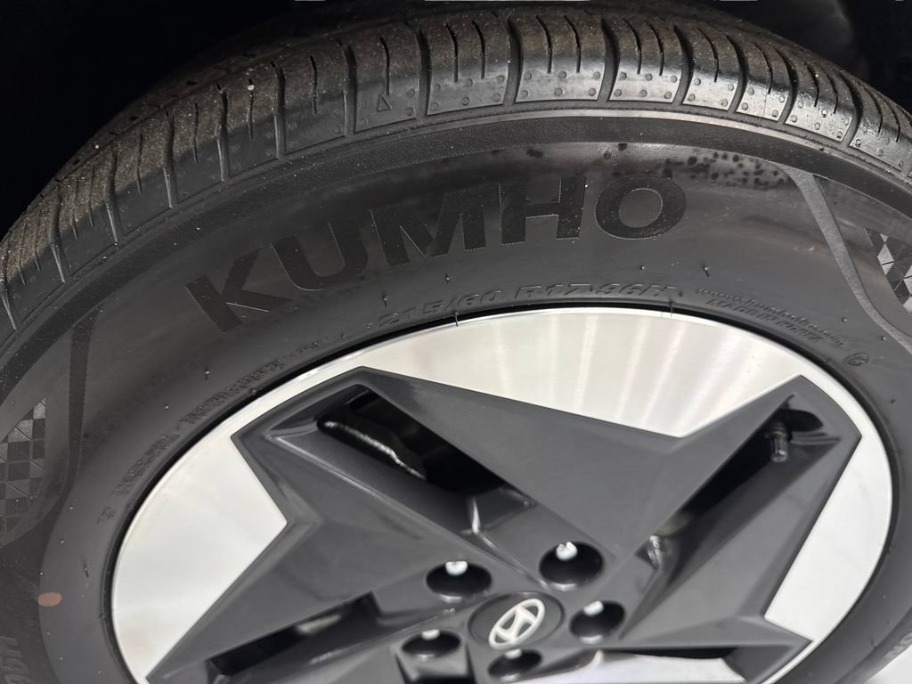 Used 2024 Hyundai Kona SEL FWD image 87