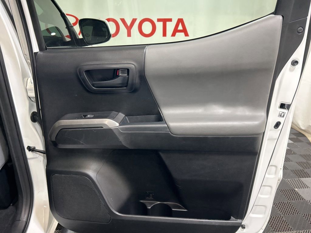 Used 2019 Toyota Tacoma SR5 image 14