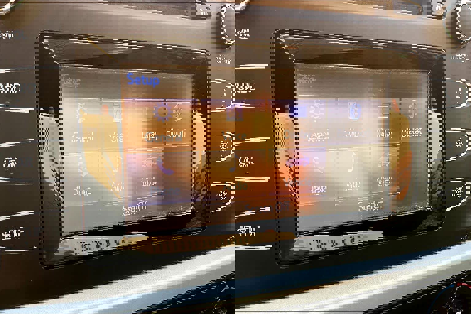 Used 2017 Toyota Highlander LE image 30