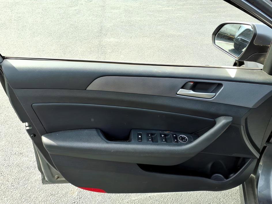 Used 2018 Hyundai Sonata SEL image 12