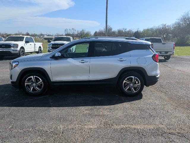 Used 2021 GMC Terrain SLT w/ Infotainment Package II image 2