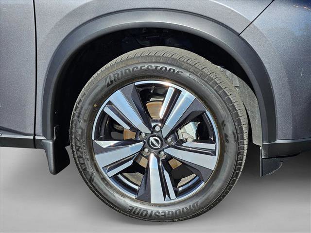 Used 2023 Nissan Rogue SL image 30