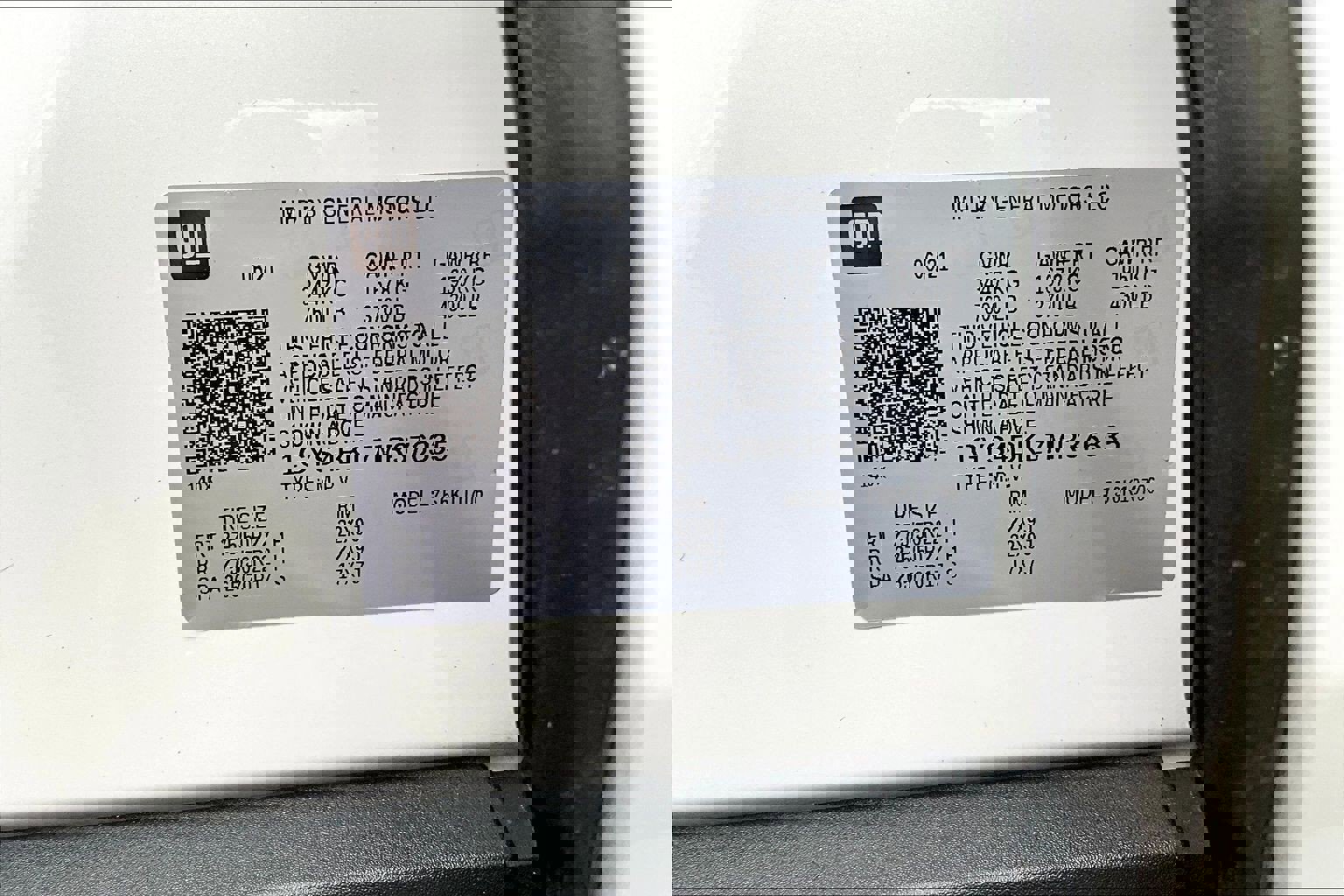 Used 2021 Cadillac Escalade Premium Luxury image 11