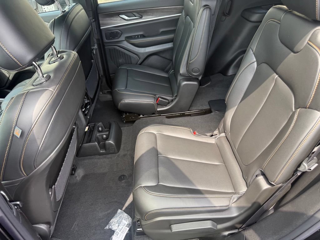 New 2026 Jeep Grand Cherokee L Limited AWD/4WD image 65