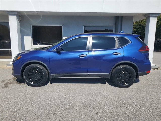 Certified 2019 Nissan Rogue S image 10