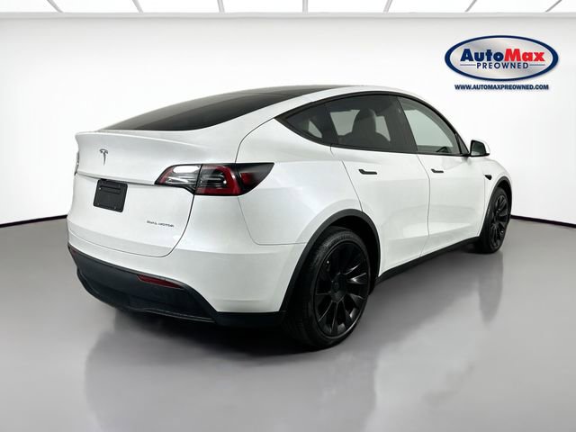 Used 2023 Tesla Model Y Long Range image 2