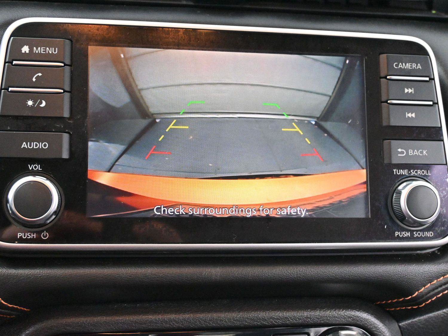 Used 2021 Nissan Versa SR w/ Convenience Package image 19