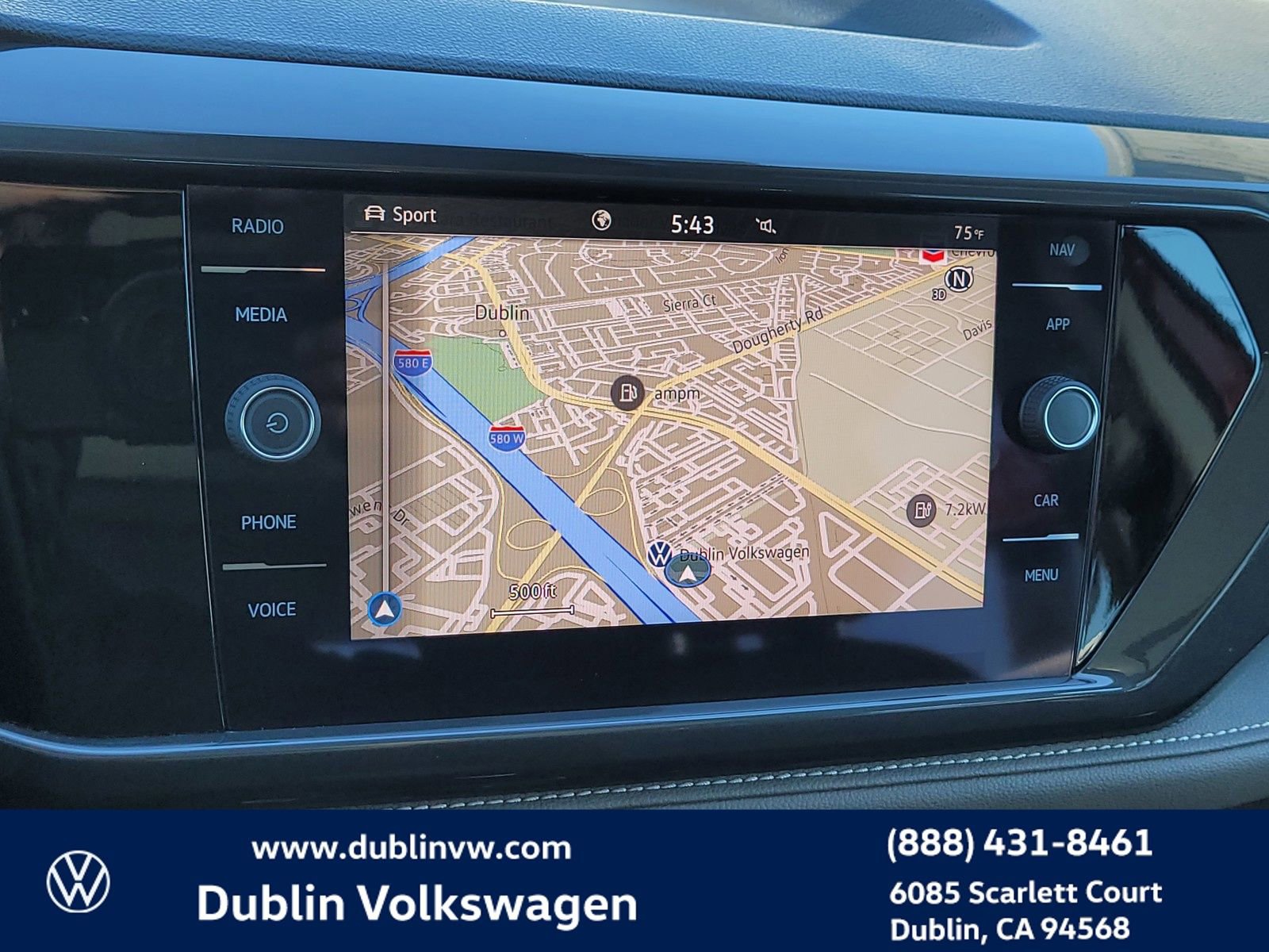 Used 2022 Volkswagen Taos SEL image 14