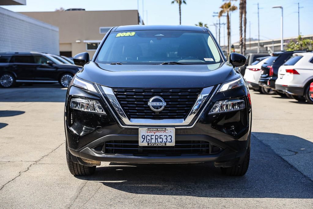 Used 2023 Nissan Rogue SV FWD video 2