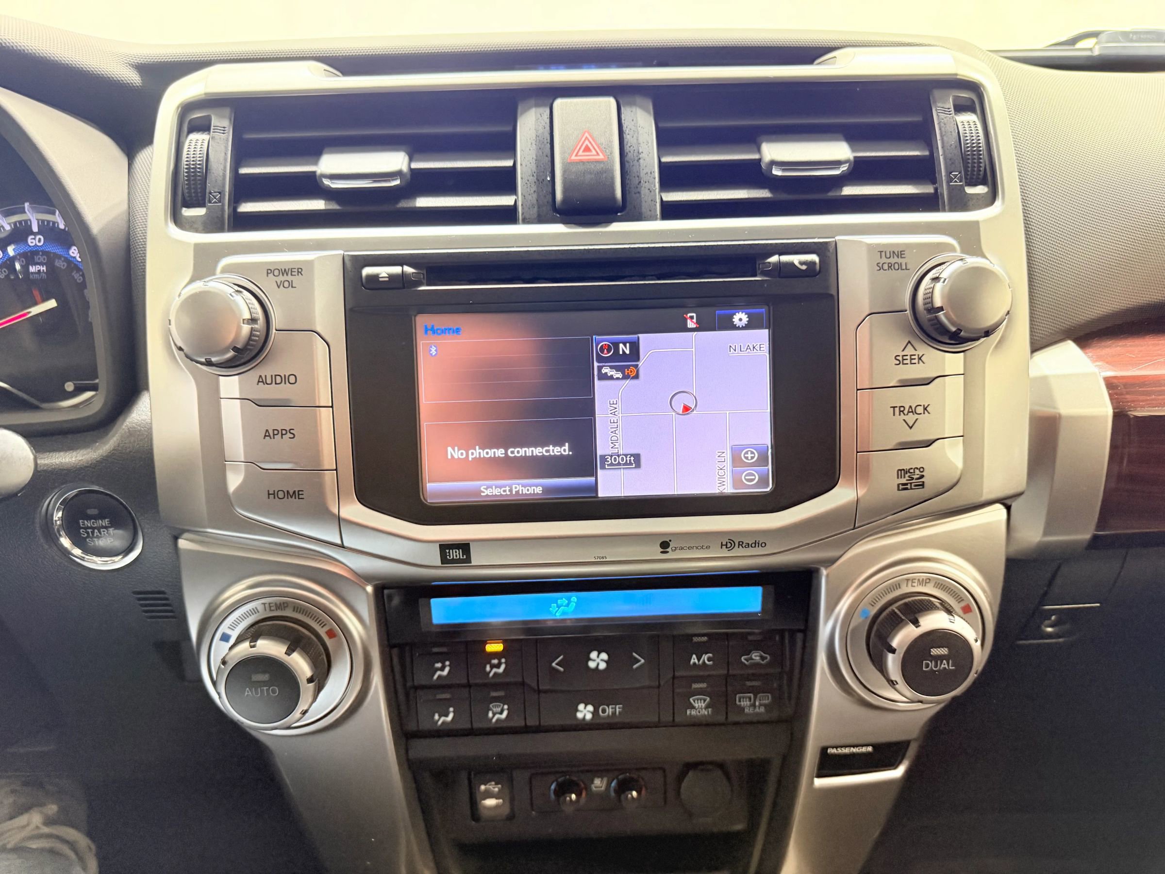 Used 2015 Toyota 4Runner Limited image 15