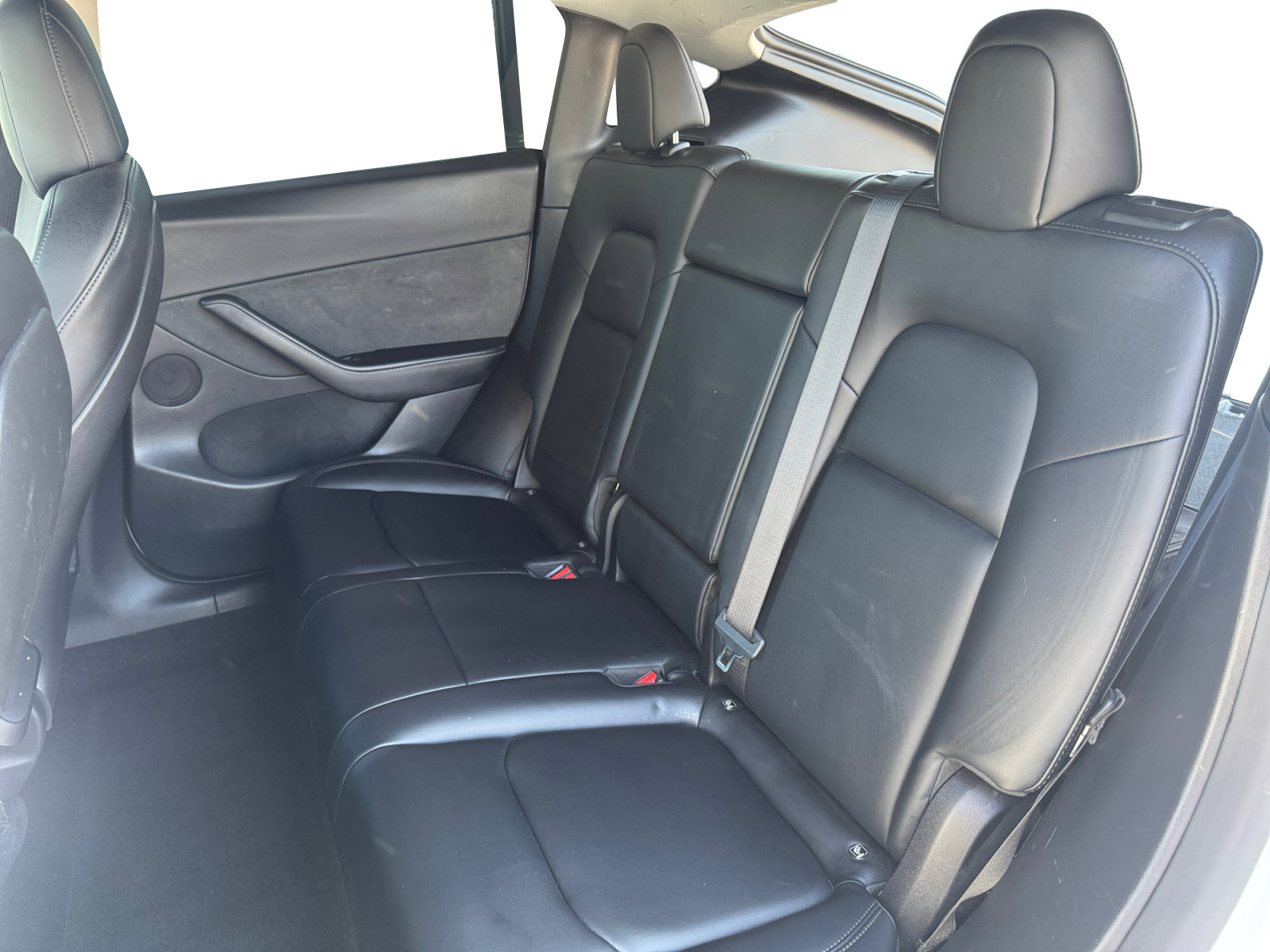 Used 2022 Tesla Model Y Long Range AWD/4WD image 13