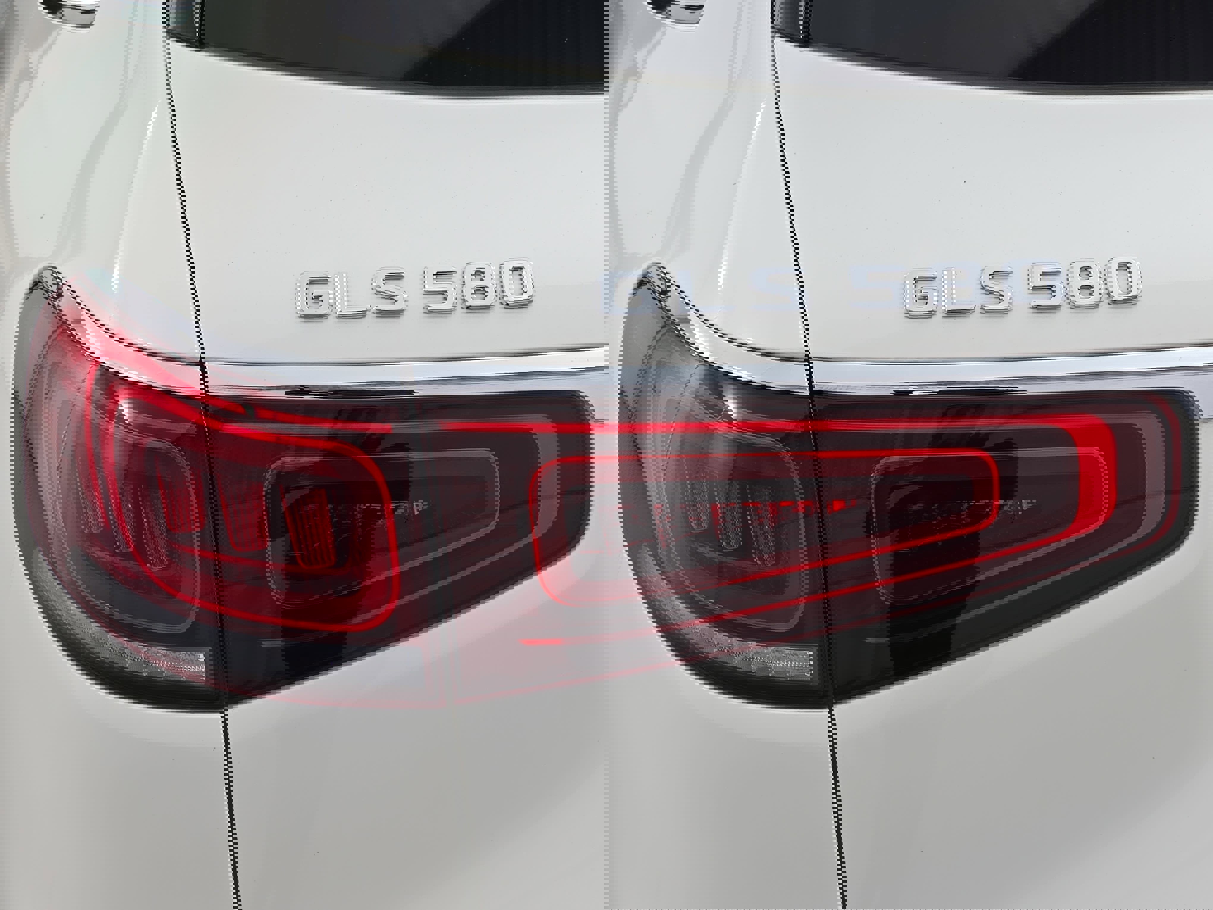 Used 2023 Mercedes-Benz GLS 580 4MATIC image 36