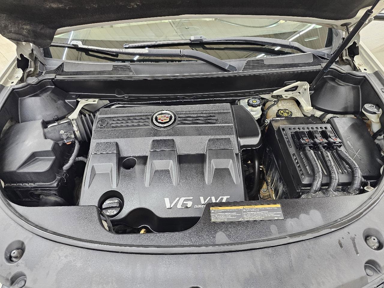 Used 2015 Cadillac SRX Luxury w/ Driver Awareness Package image 42