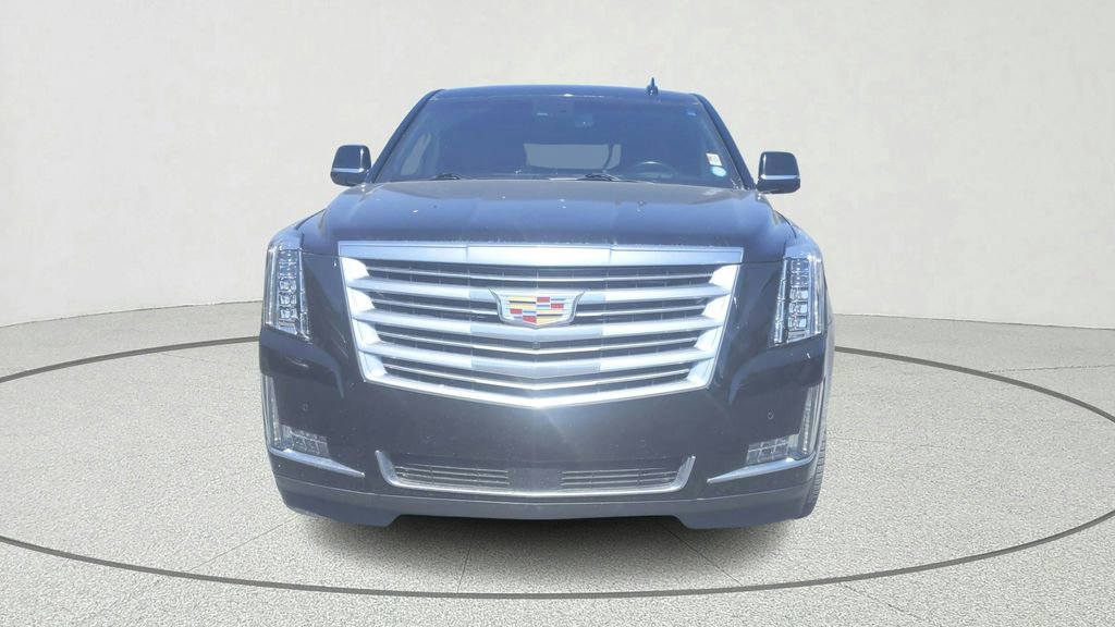 Used 2016 Cadillac Escalade Platinum image 2