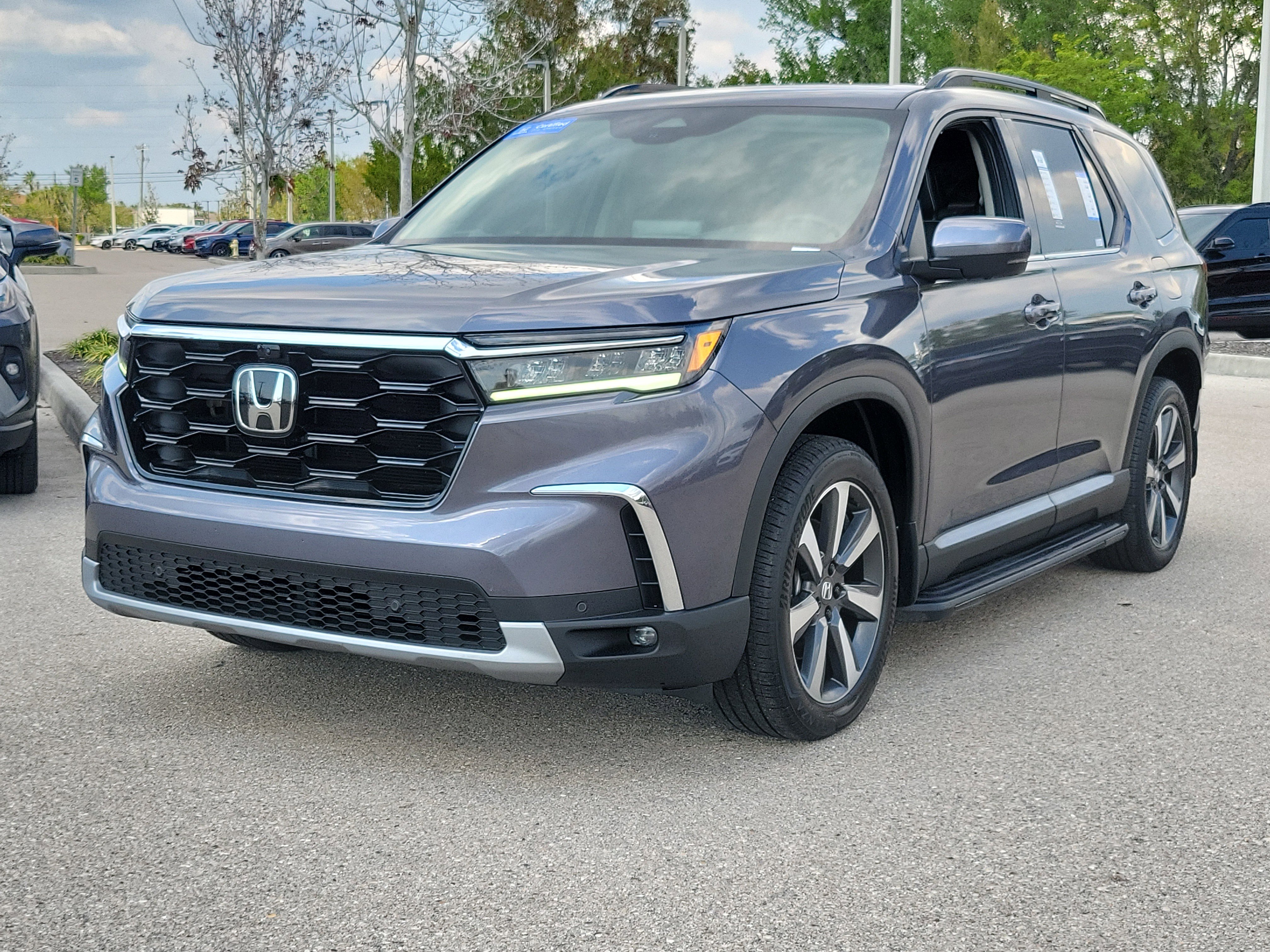 Certified 2024 Honda Pilot Elite image 3