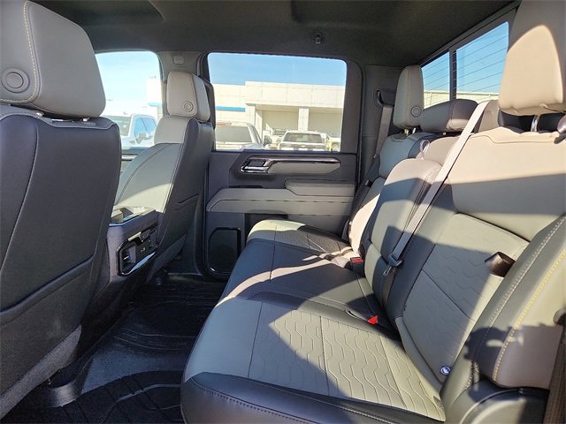 New 2026 Chevrolet Silverado 2500 ZR2 image 9