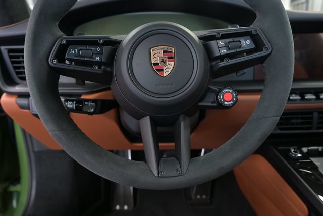 Used 2026 Porsche 911 GTS image 44
