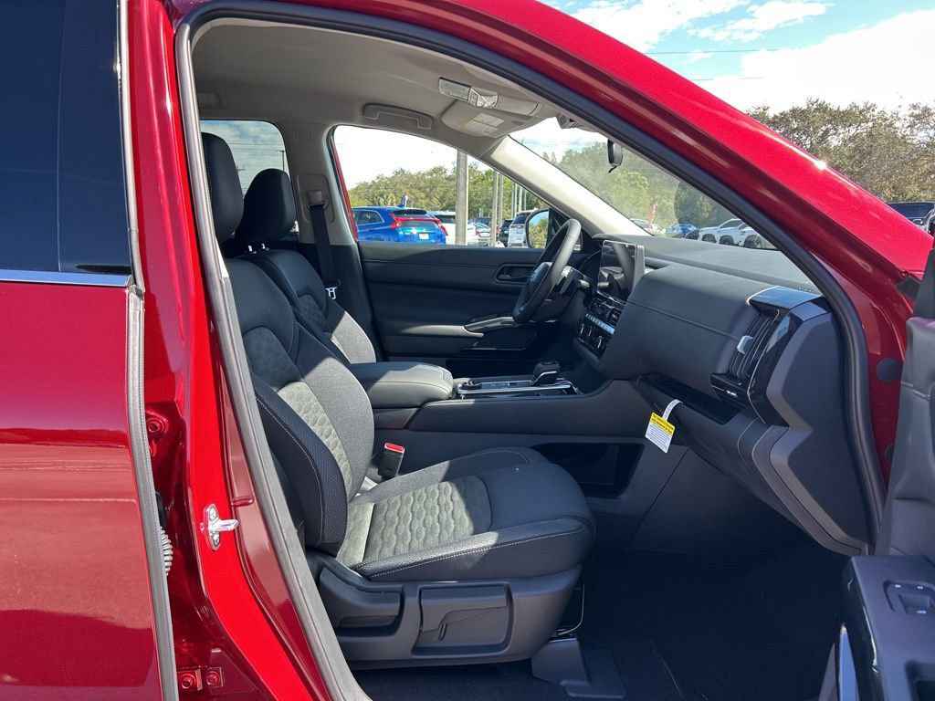 New 2026 Nissan Pathfinder SV image 40