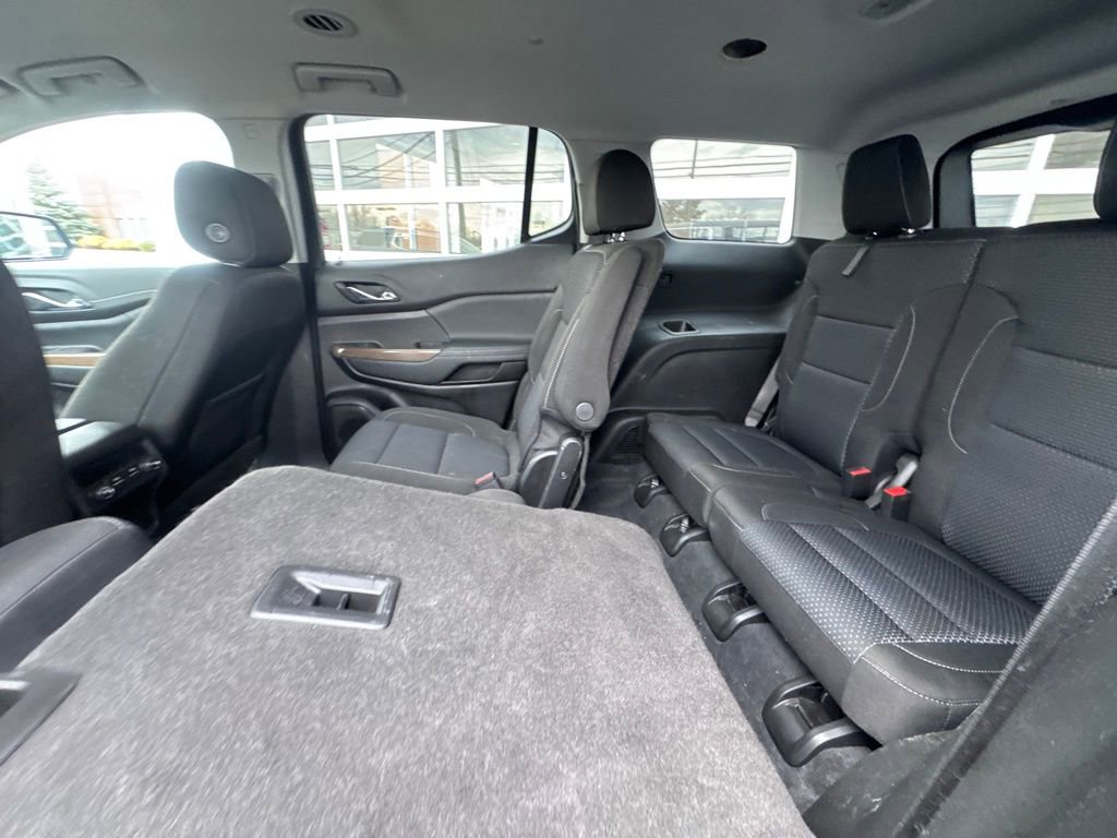 Used 2023 GMC Acadia SLE w/ LPO, Floor Liner Package FWD image 29