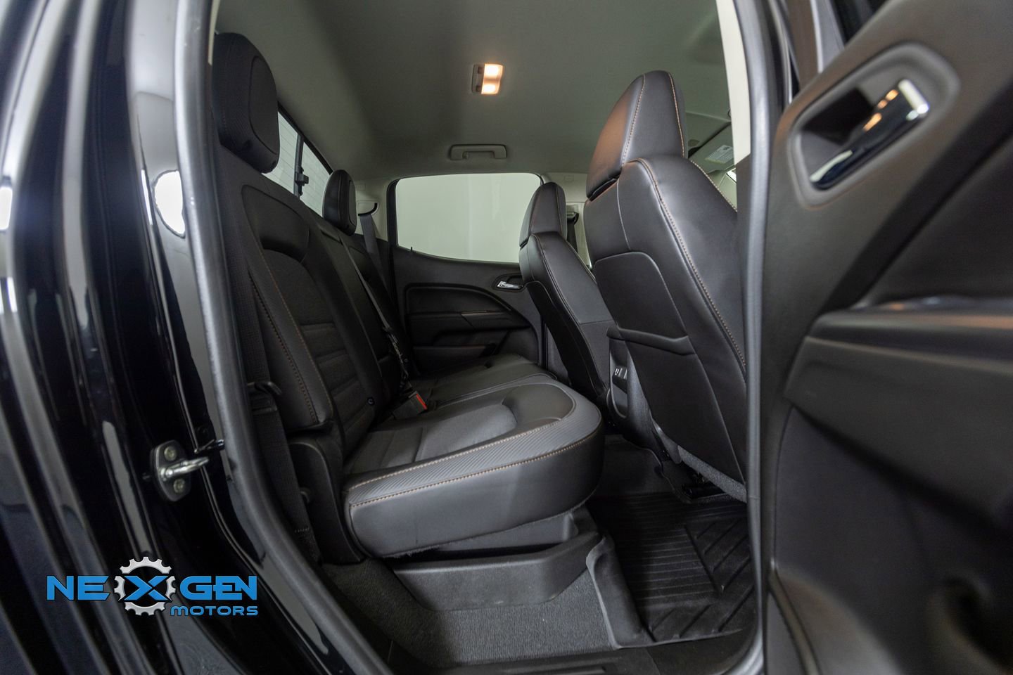 Used 2022 GMC Canyon AT4 AWD/4WD image 38