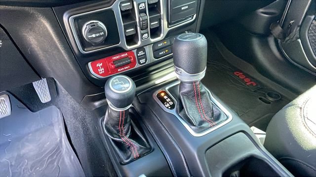Used 2020 Jeep Gladiator Rubicon AWD/4WD image 17