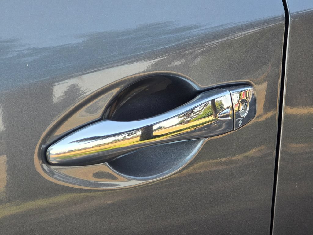 Used 2018 Nissan Altima 2.5 SL FWD image 11
