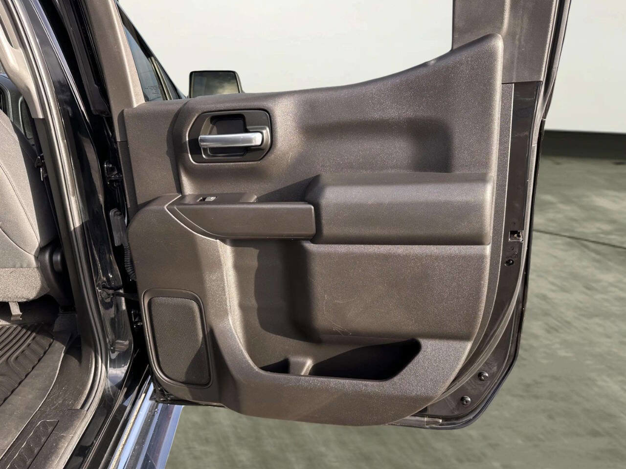 Used 2019 Chevrolet Silverado 1500 LT w/ All-Star Edition image 15