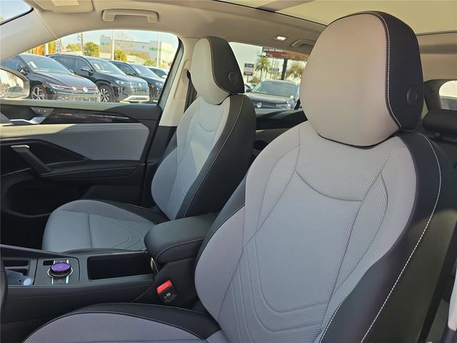 New 2026 Volkswagen Tiguan SE image 15