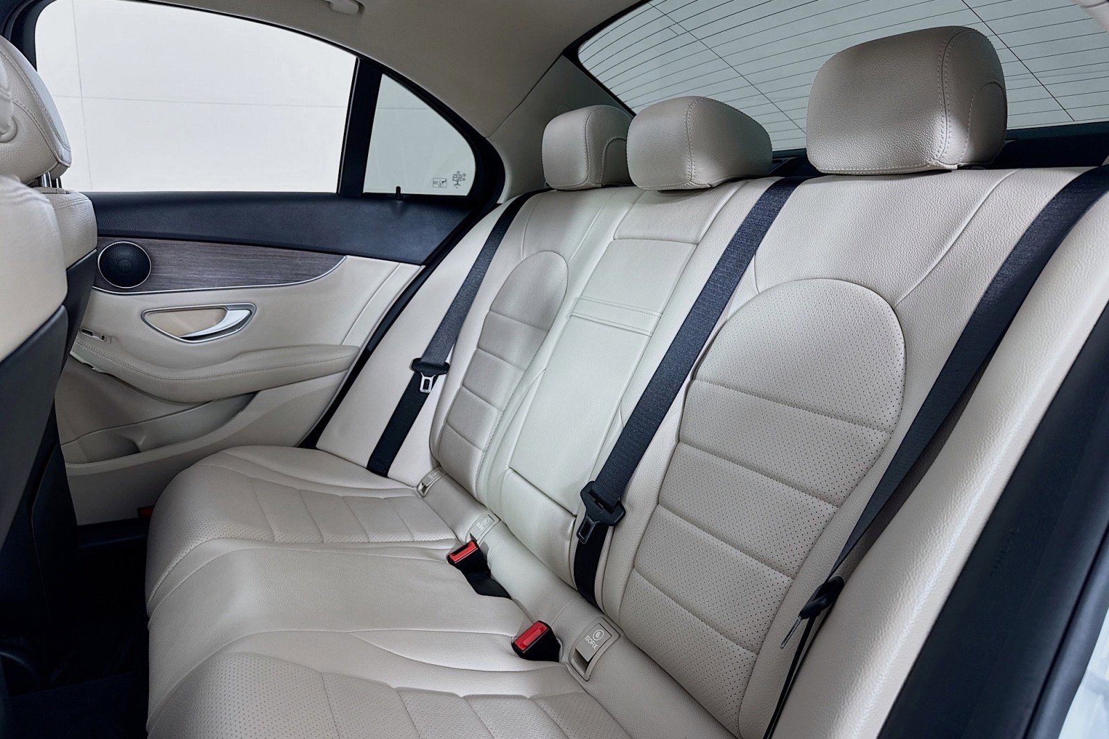 Used 2021 Mercedes-Benz C 300 Sedan image 7